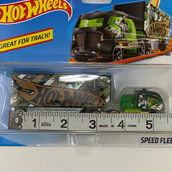 Hot Wheels Speed Fleet Hauler Truck Semi with Trailer Black Green 2018 Mattel - Picture 10 of 10